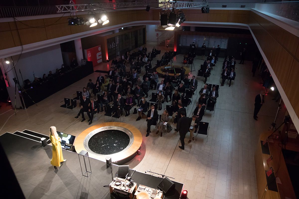 Galaabend Hessischer Gründerpreis in Frankfurt als Event-Referenz der WOA Eventagentur